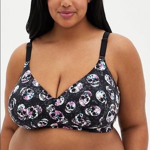 torrid size 42D Back Smoothing Lightly Lined Floral Skull Bra